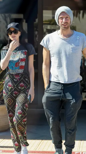 Dakota Johnson y Chris Martin en 2023 Dakota Johnson y Chris Martin en 2023